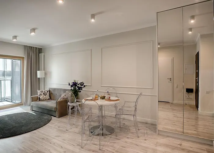 Mennica I Apartman *